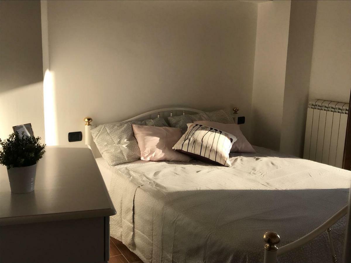 La Pietra Gialla Pietrapertosa Bagian luar foto