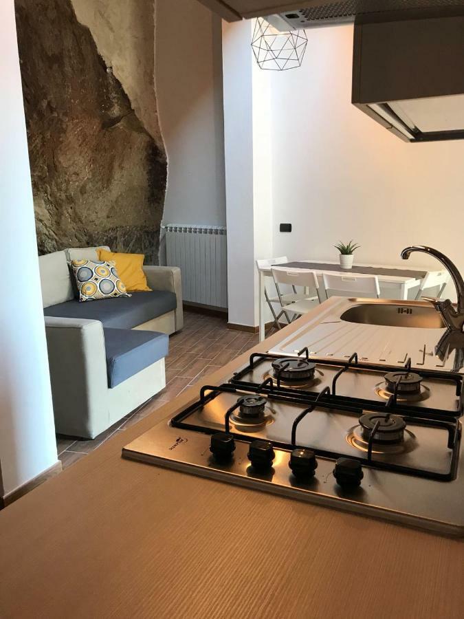 La Pietra Gialla Pietrapertosa Bagian luar foto